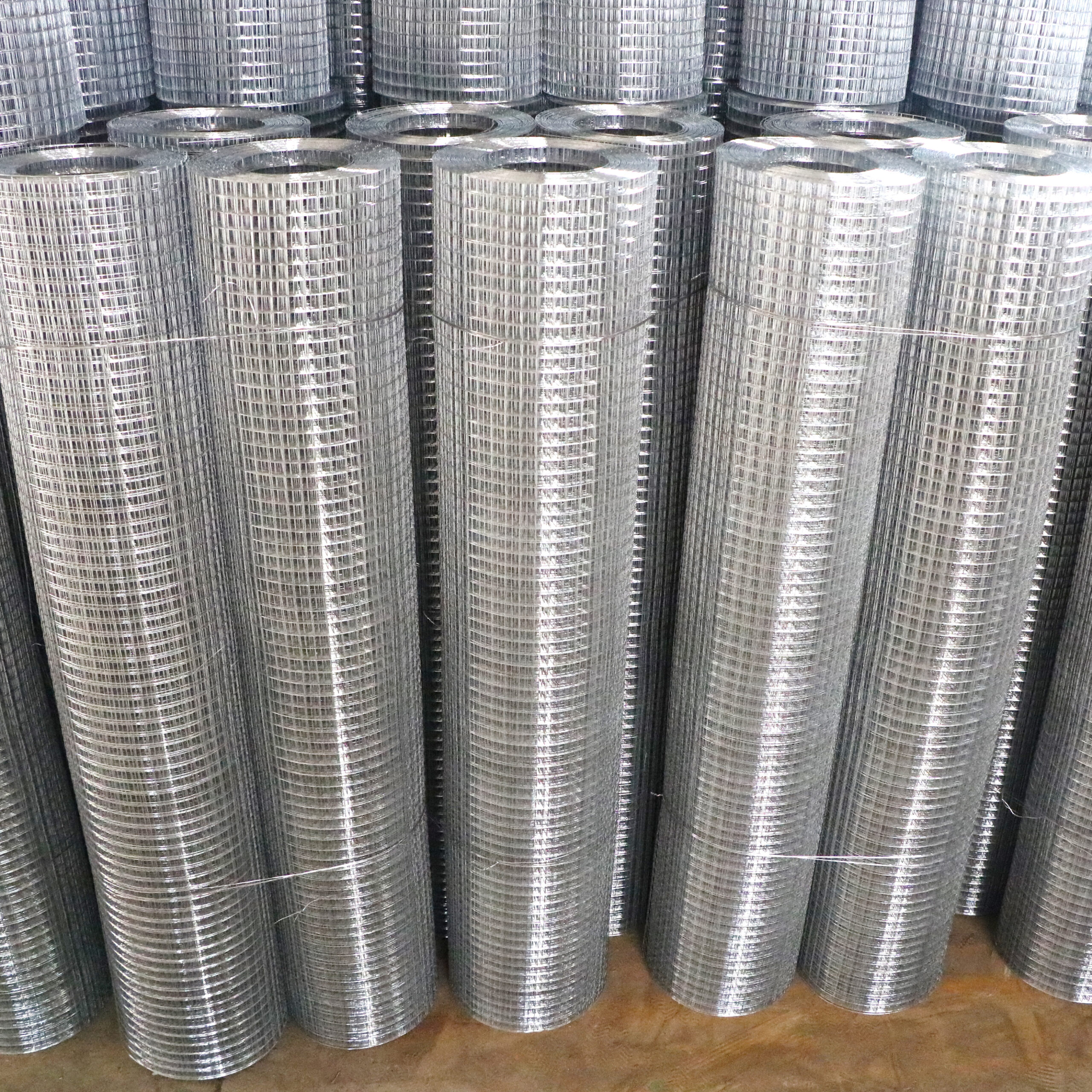 GALVANIZED WELDED MESH - Image 3