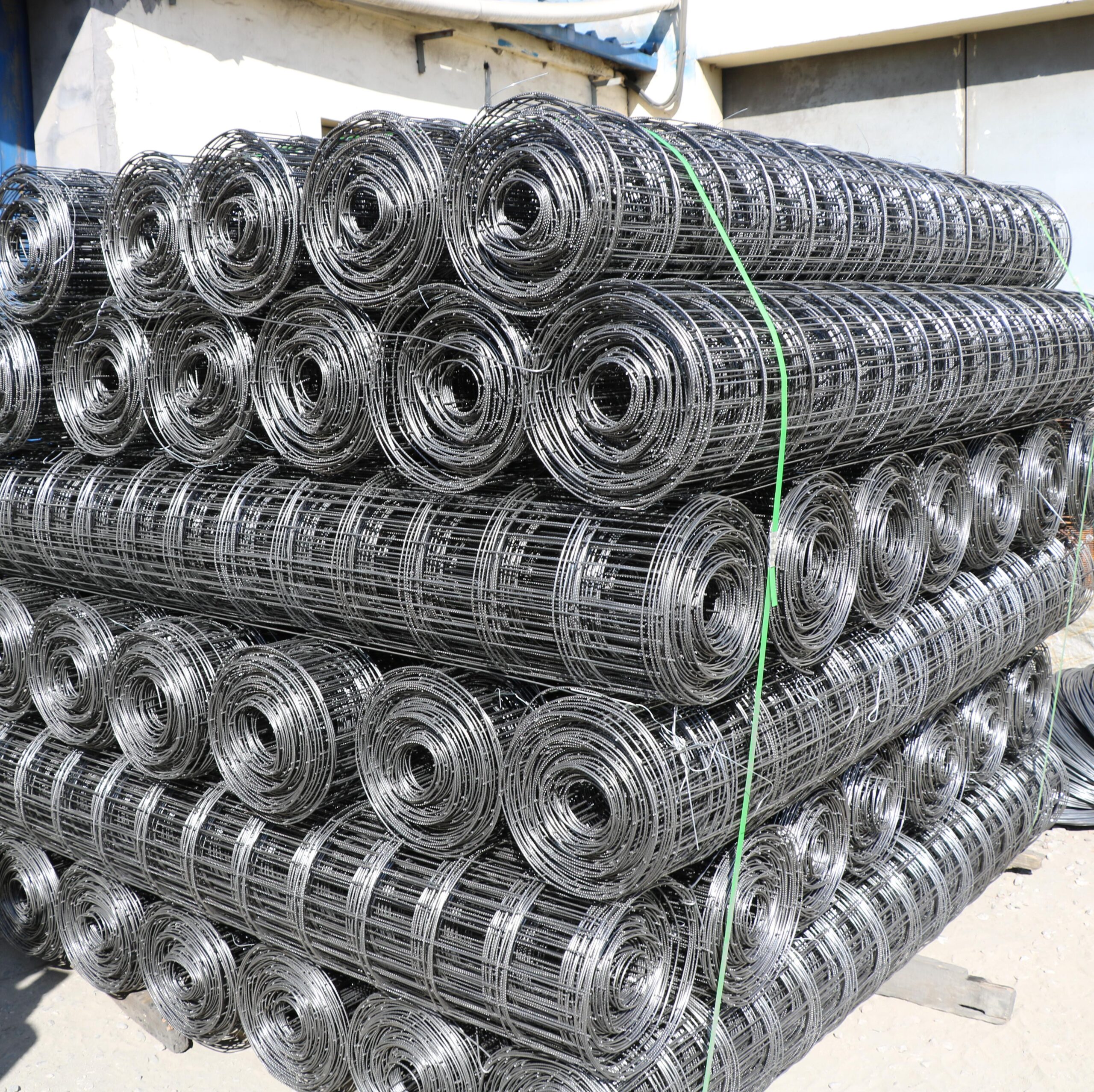 Guyana market 150x150mm 7ft*75ft Construction Concrete Reinforcing BRC Mesh Roll - Image 5
